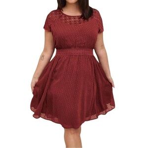 Torrid Burgundy Mini Clip Dot Crochet Lace Skater Dress. Size 3X. NWT.